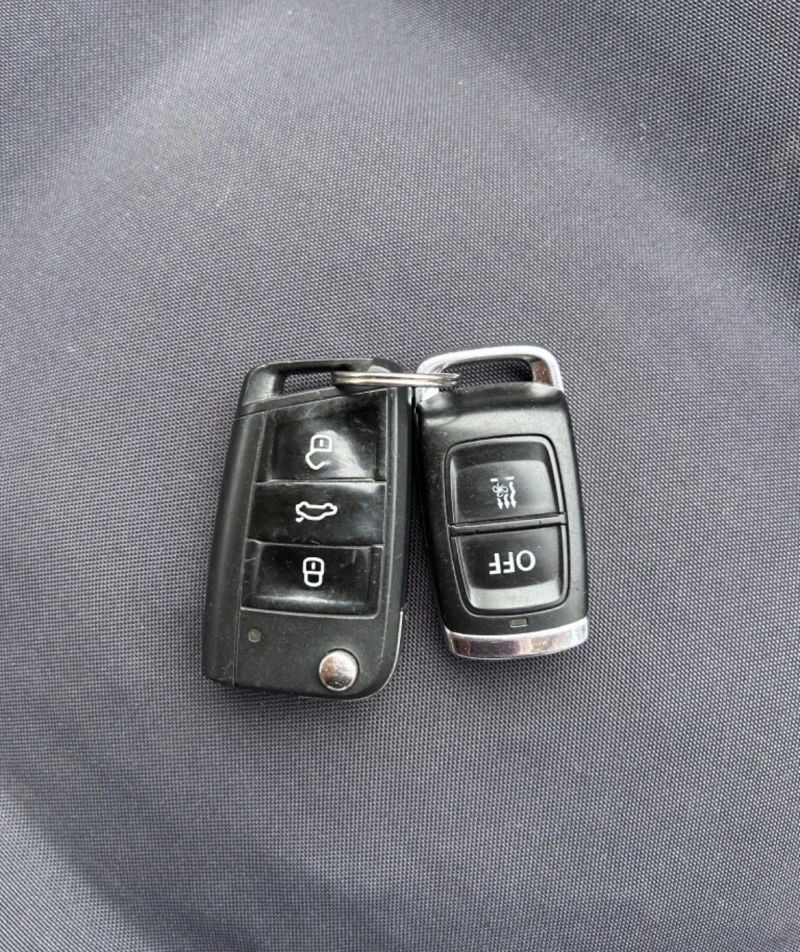 VW Golf, снимка 14 - Автомобили и джипове - 52540422