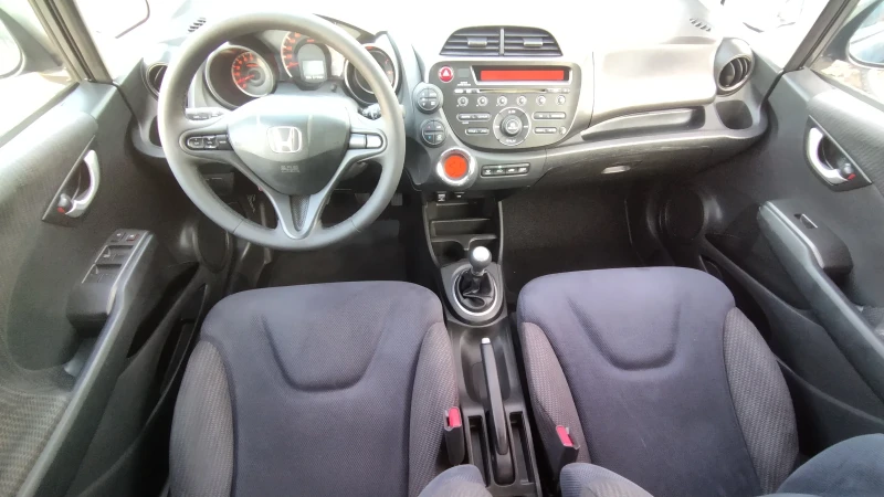 Honda Jazz 1.4i facelift Швейцария, снимка 9 - Автомобили и джипове - 52857710