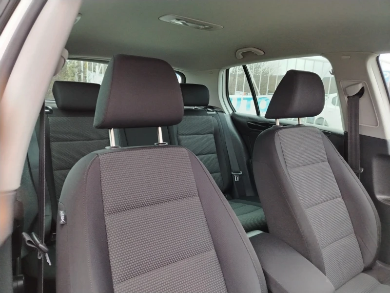 VW Golf 2.0-140 КС * 4MOTION* - * 6 ск * , снимка 14 - Автомобили и джипове - 53088850
