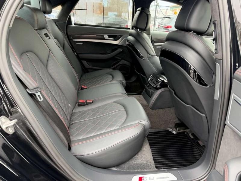 Audi S8 Plus CARFAX 56000km, снимка 17 - Автомобили и джипове - 53354880