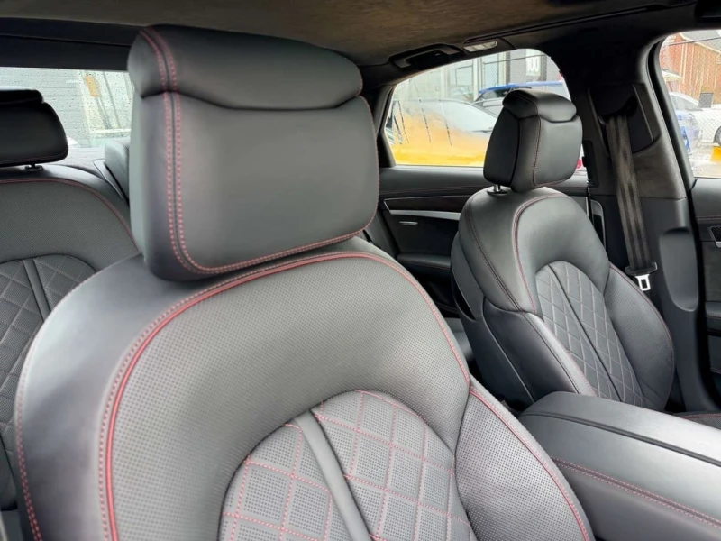 Audi S8 Plus CARFAX 56000km, снимка 16 - Автомобили и джипове - 53354880