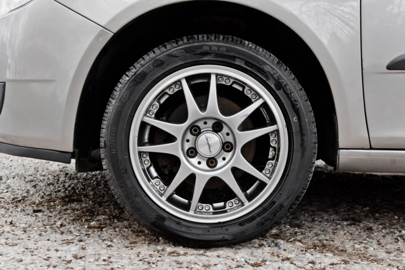 Skoda Fabia 1.2 70К.С EURO4, снимка 7 - Автомобили и джипове - 53565824