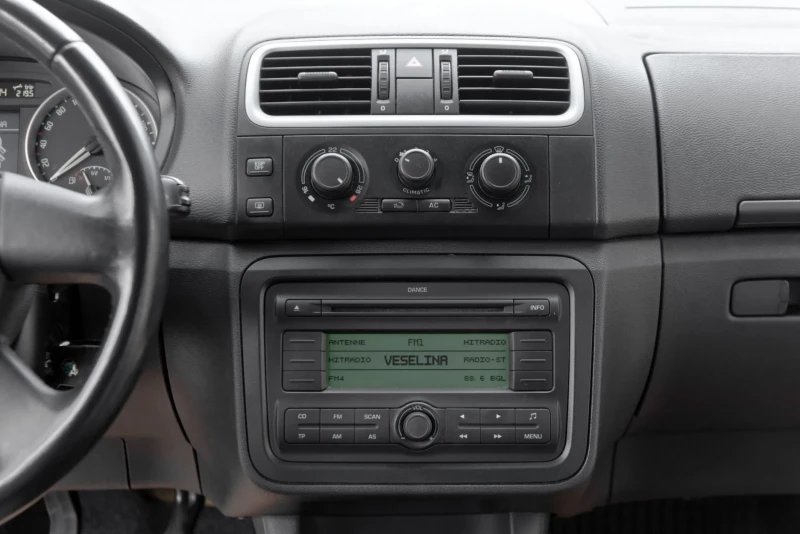 Skoda Fabia 1.2 70К.С EURO4, снимка 13 - Автомобили и джипове - 53565824