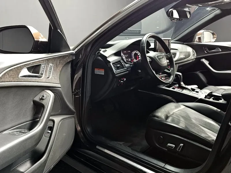 Audi A6 2.0 TDI Quattro, снимка 10 - Автомобили и джипове - 54561236
