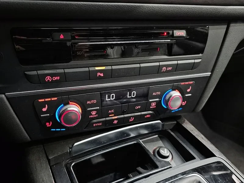 Audi A6 2.0 TDI Quattro, снимка 17 - Автомобили и джипове - 54561236