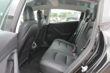 Tesla Model 3 Long Range AWD 75kW, снимка 17 - Автомобили и джипове - 55796762