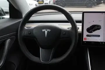 Tesla Model 3 Long Range AWD 75kW, снимка 11 - Автомобили и джипове - 55796762