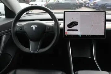 Tesla Model 3 Long Range AWD 75kW, снимка 15 - Автомобили и джипове - 55796762