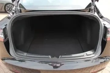 Tesla Model 3 Long Range AWD 75kW, снимка 12 - Автомобили и джипове - 55796762