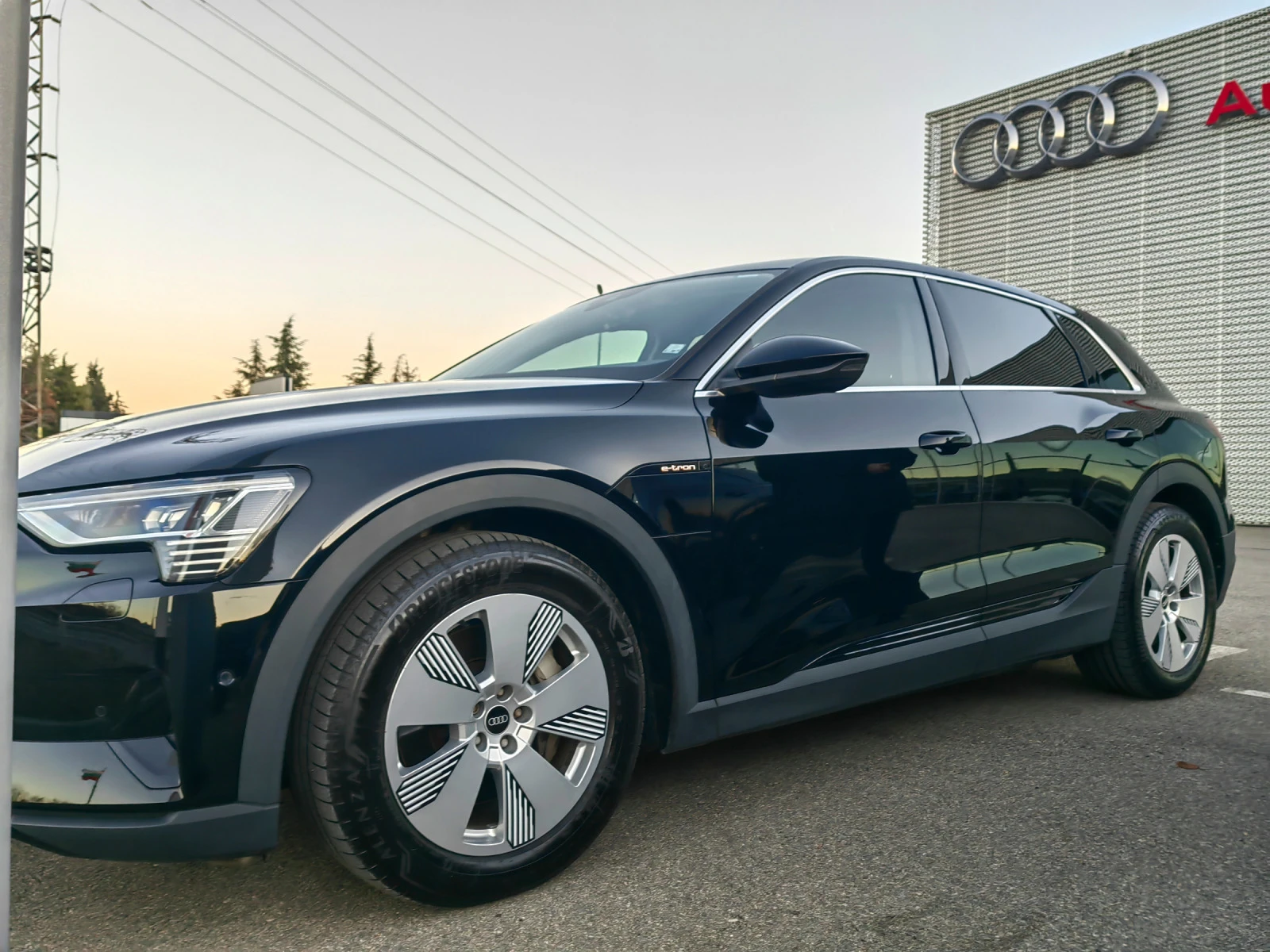 Audi E-Tron 50 Quattro - изображение 4