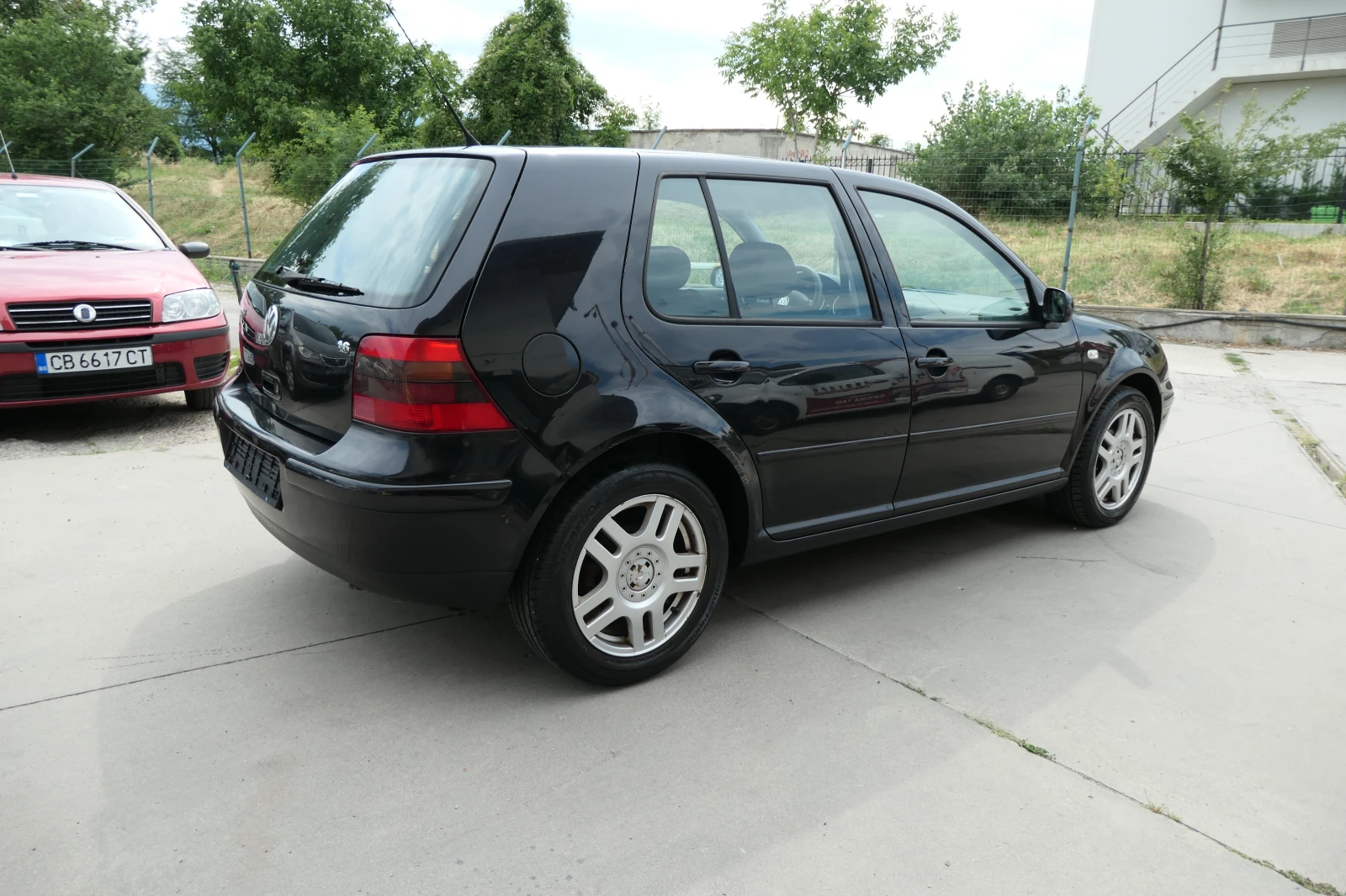 VW Golf 1.6i 105кс HIGHLINE EUR-4КЛИМАТРОНИК CD CHANGER  - изображение 4