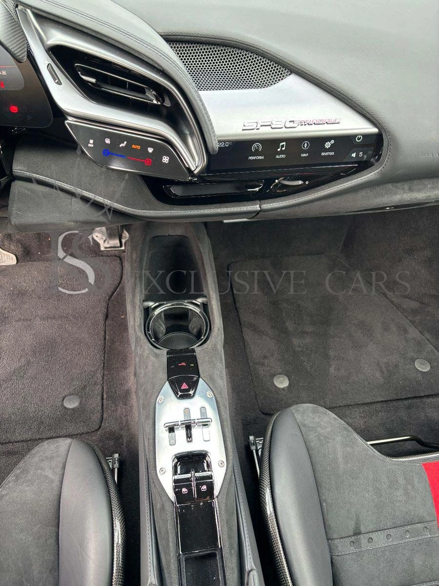 Ferrari SF 90 STRADALE* CARBON* KERAMIK*  | Mobile.bg   12