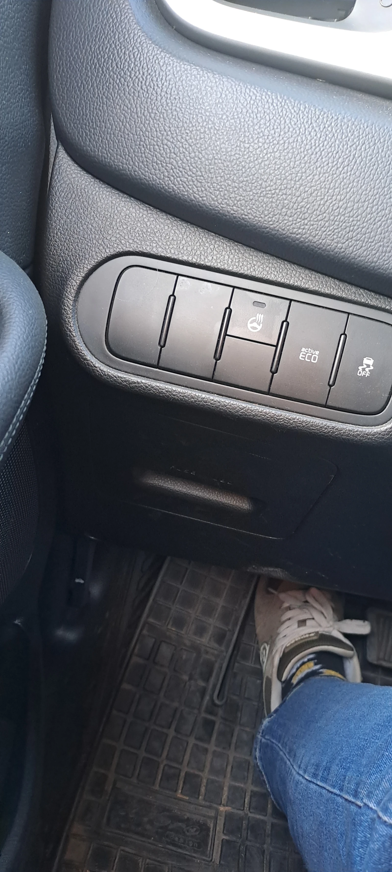 Kia Carens  - изображение 6