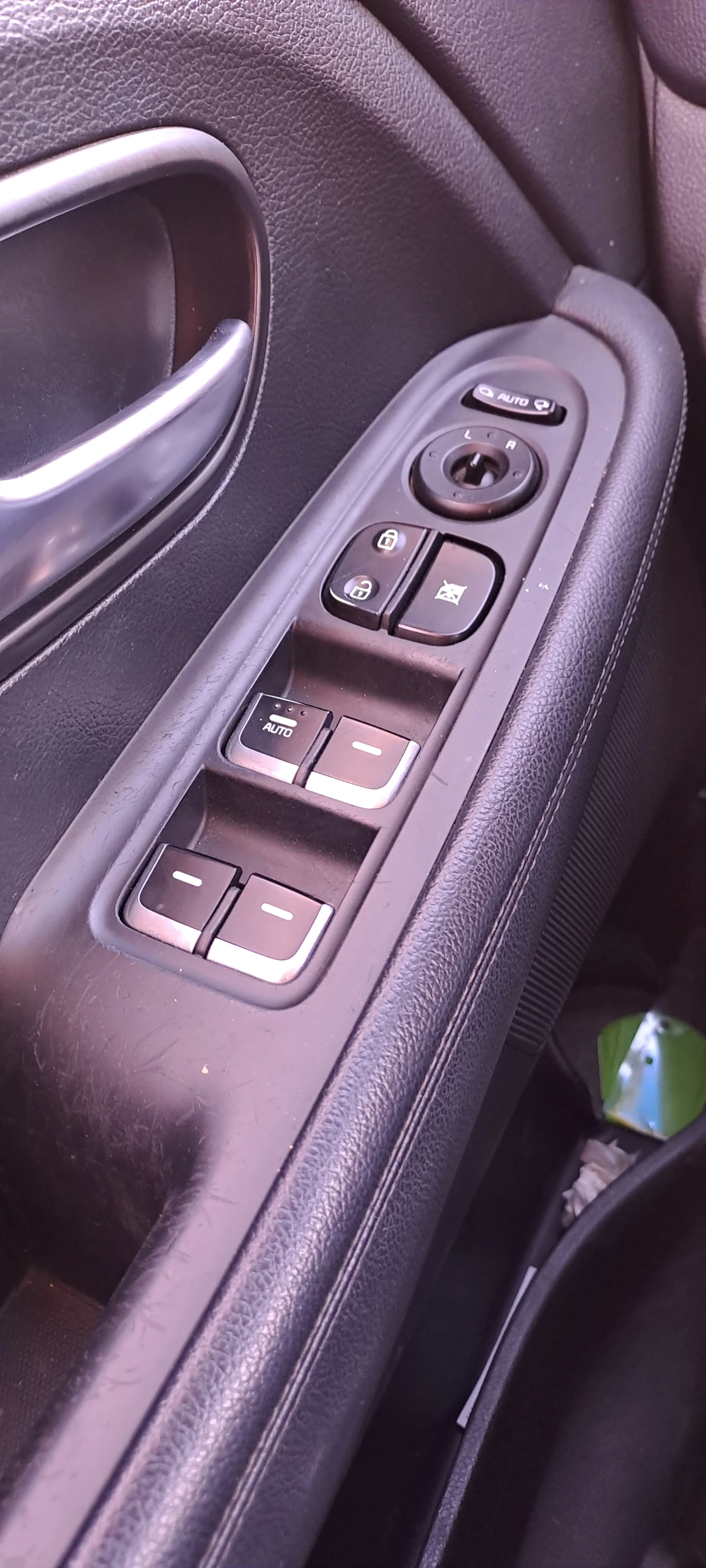 Kia Carens  - изображение 4