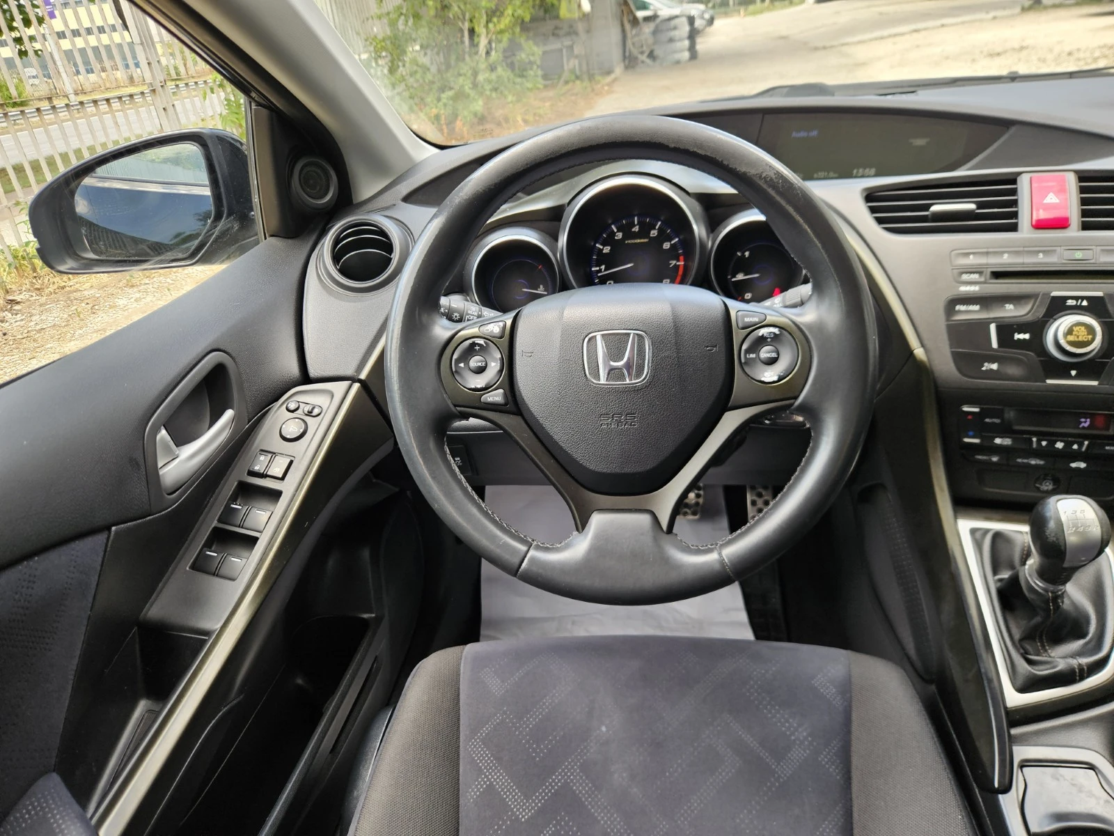 Honda Civic 1.8i-VTEC - изображение 10