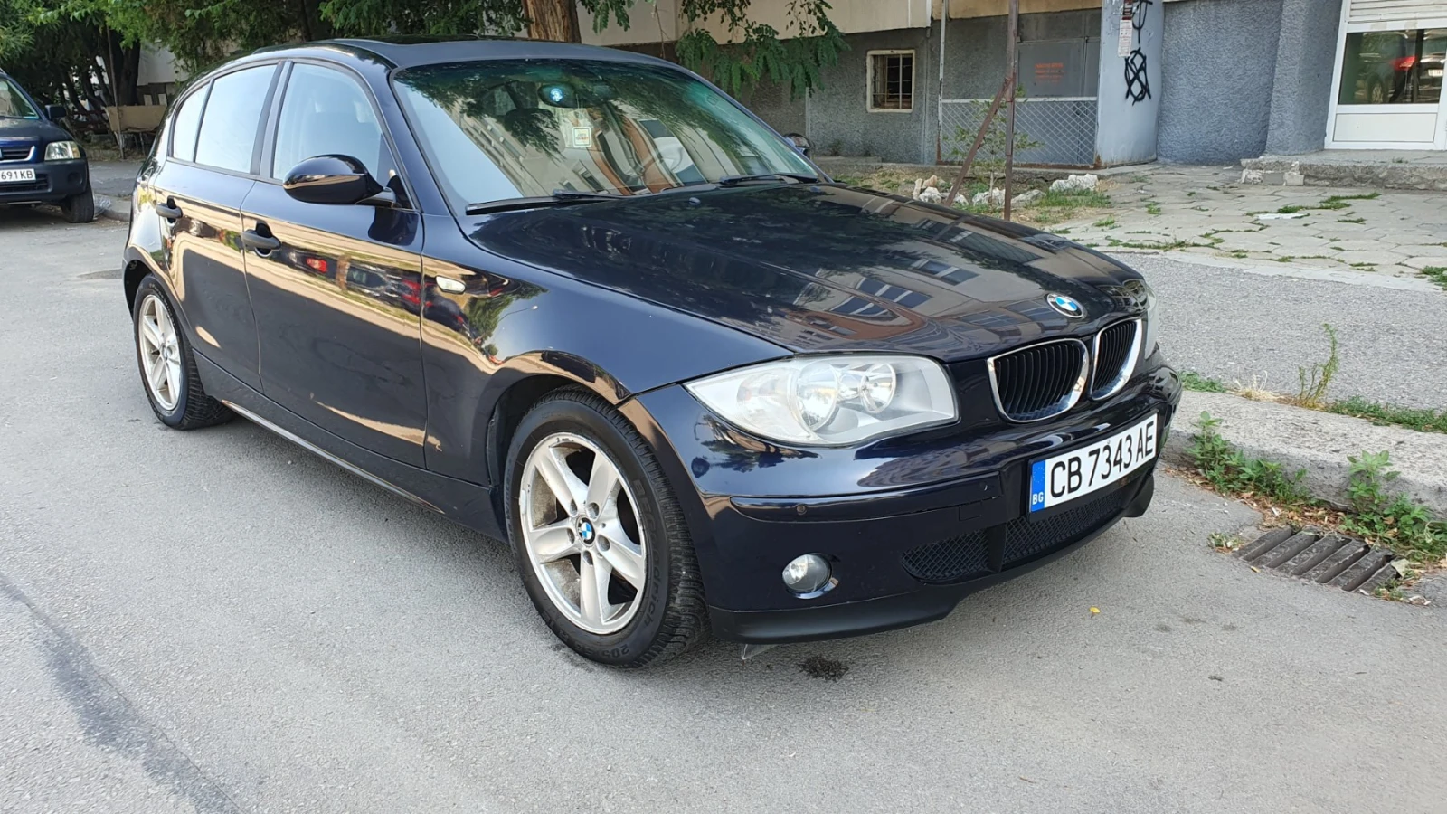 BMW 118 2.0D 122кс 6ск - изображение 8
