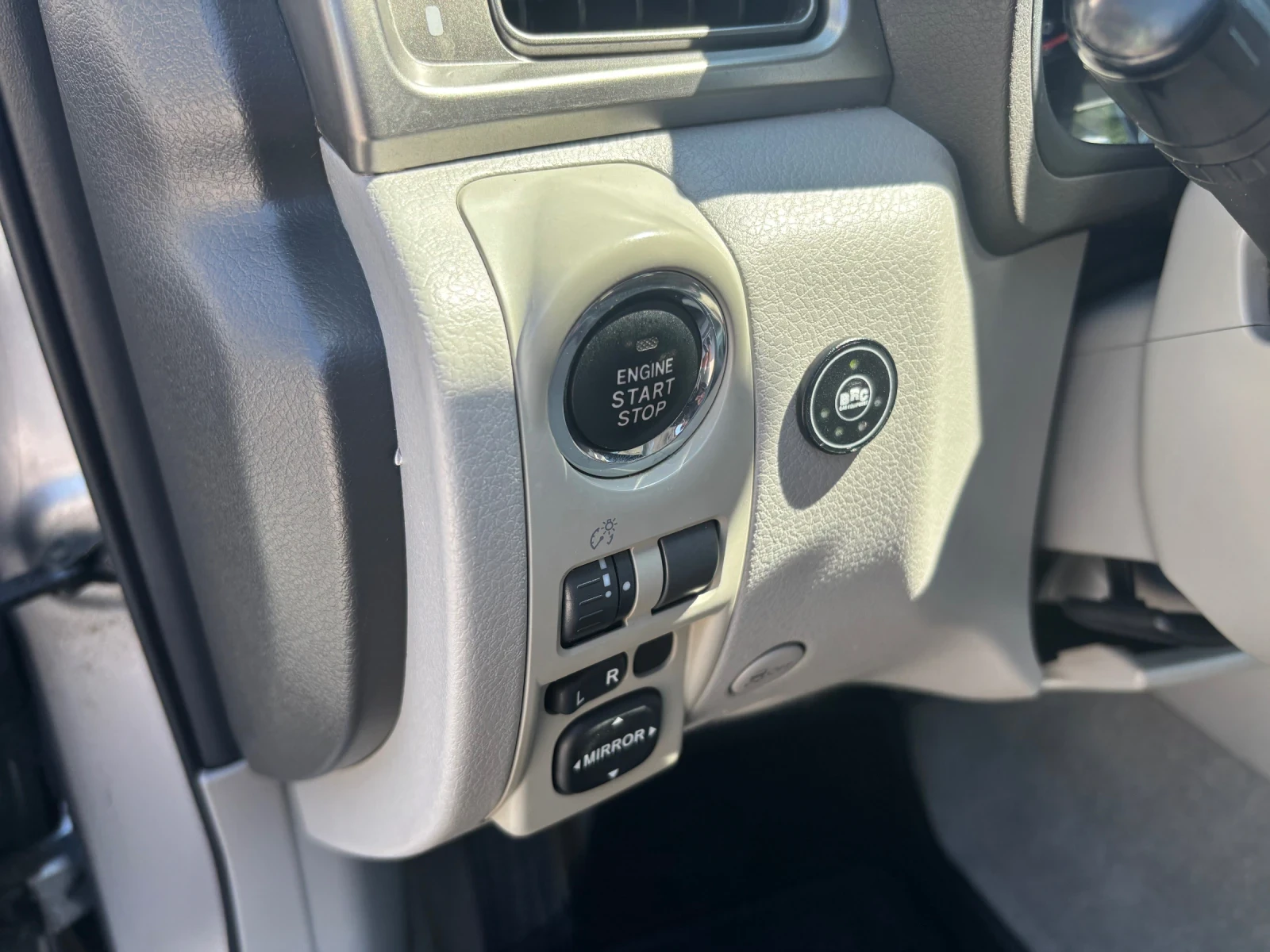 Subaru Forester 2.0i КОЖА ПАНОРАМА + ГАЗОВ ИНЖЕКЦИОН - изображение 8