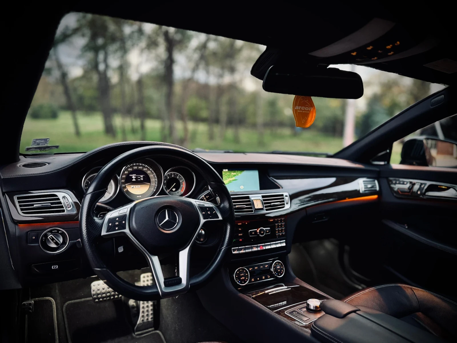 Mercedes-Benz CLS 500  - изображение 7