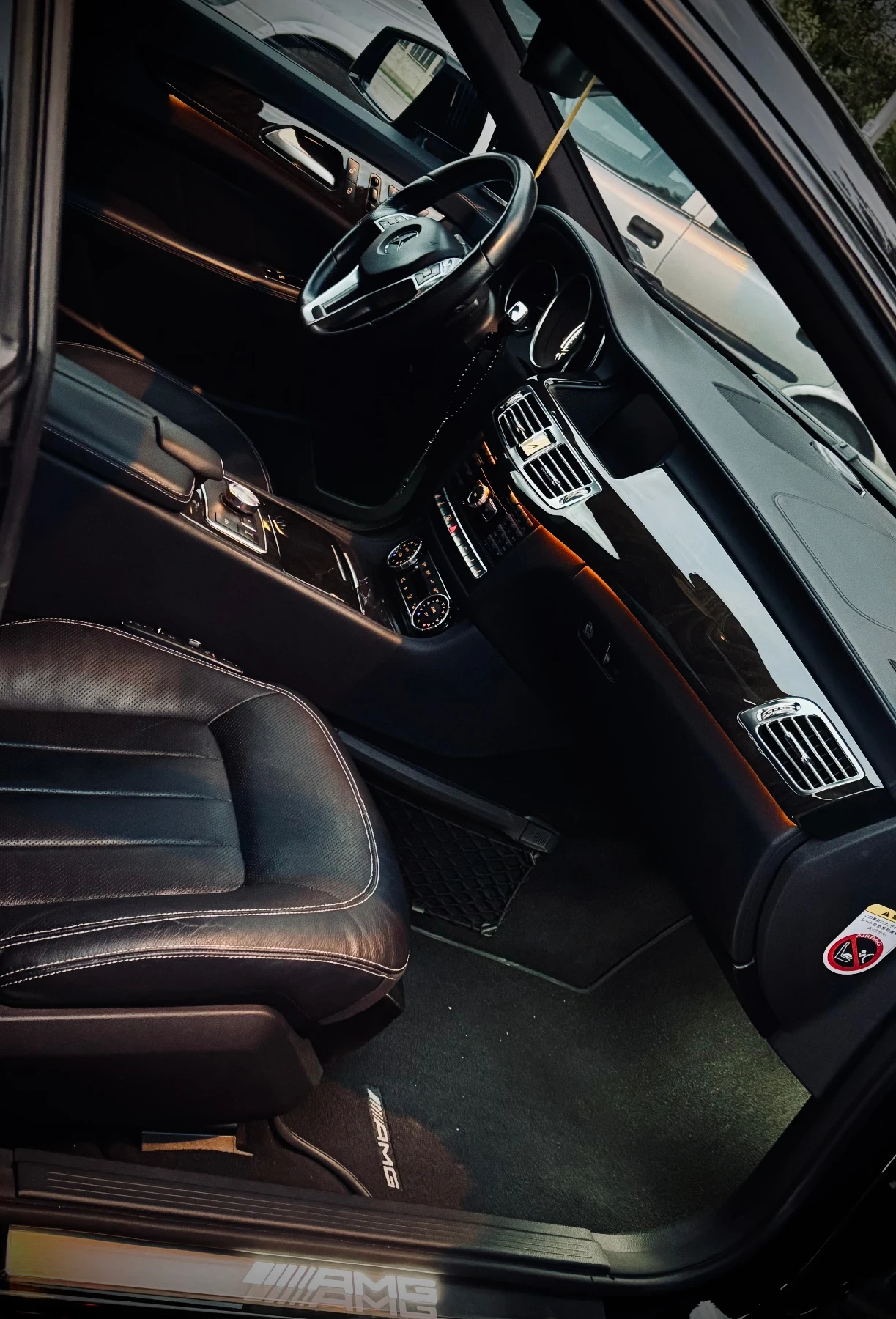 Mercedes-Benz CLS 500  - изображение 9