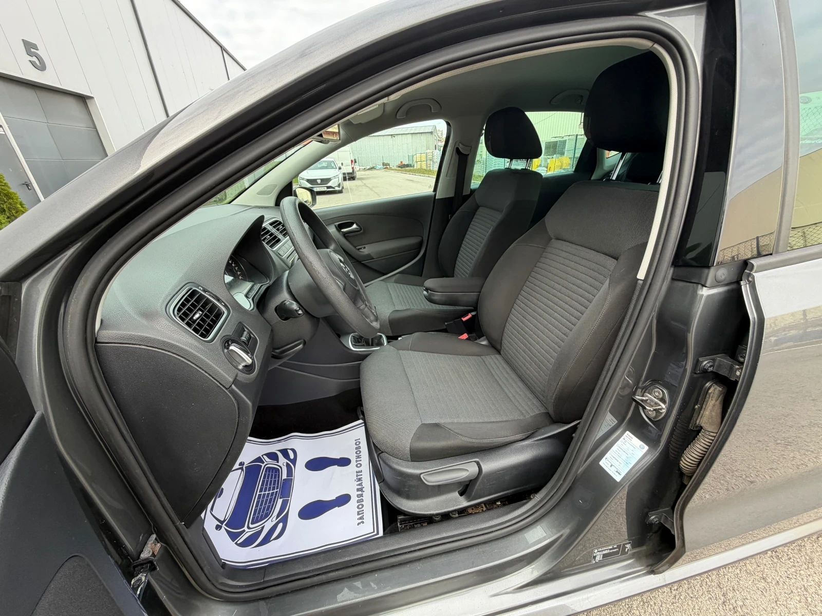 VW Polo 1.4i 86k.c* Климатроник* Подгрев* ЛИЗИНГ*  - изображение 10