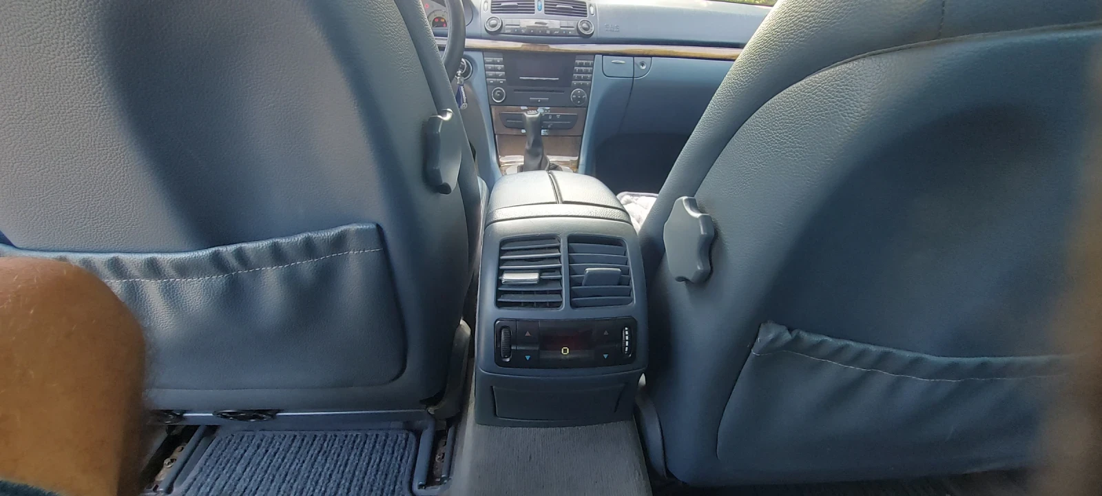 Mercedes-Benz E 270  - изображение 6