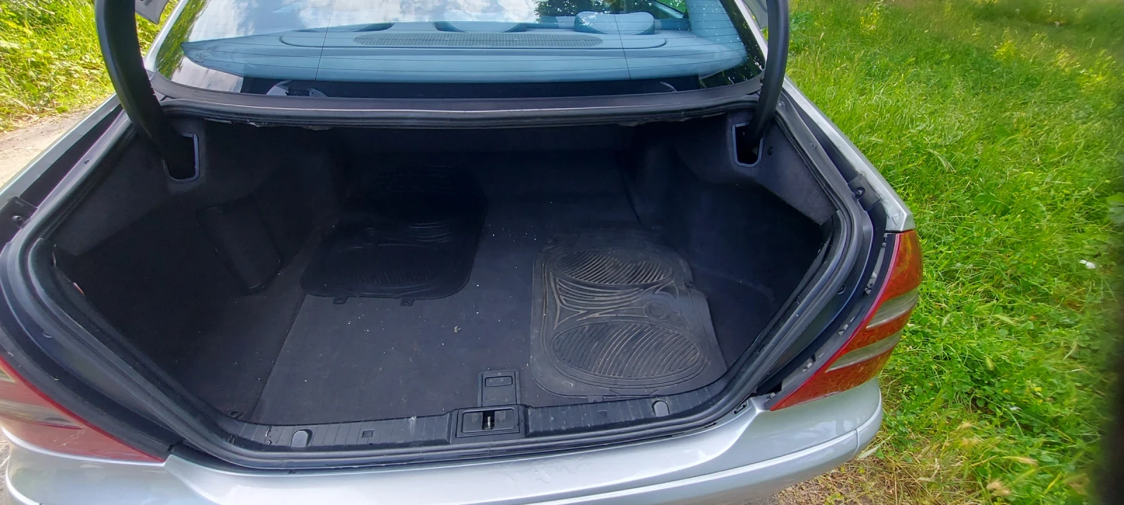 Mercedes-Benz E 270  - изображение 2