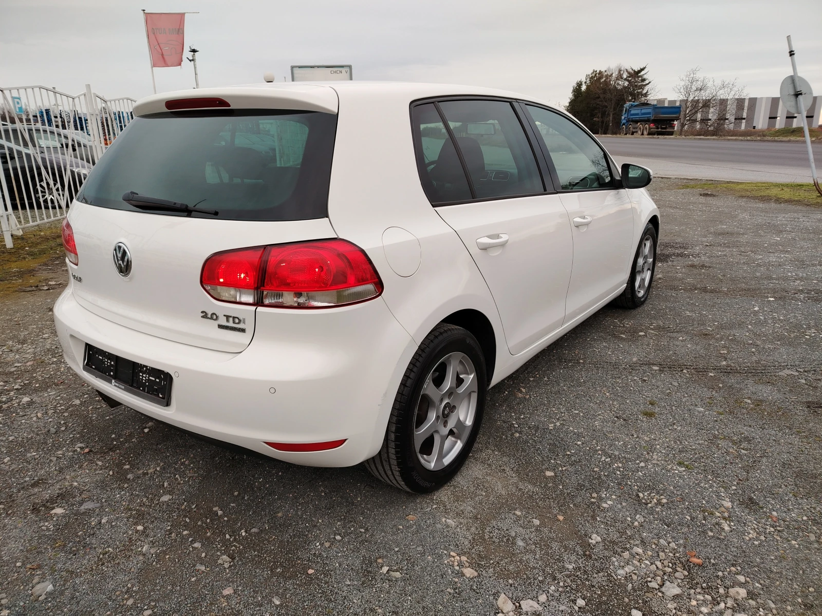 VW Golf 2.0-140 КС * 4MOTION* - * 6 ск *  - изображение 5