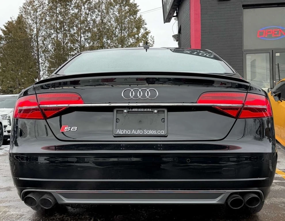 Audi S8 Plus CARFAX 56000km - изображение 4