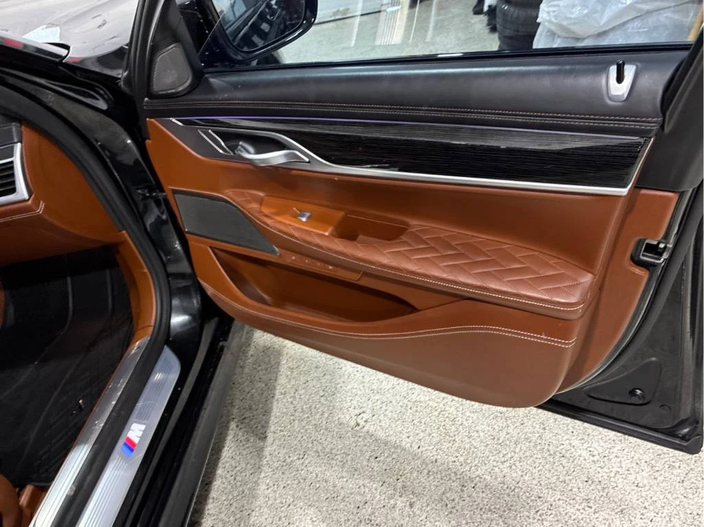 BMW 750 CARFAX* INDIVIDUAL* M-PACK* DISTRONIC* DIGITAL KEY | Mobile.bg � ����������� 12