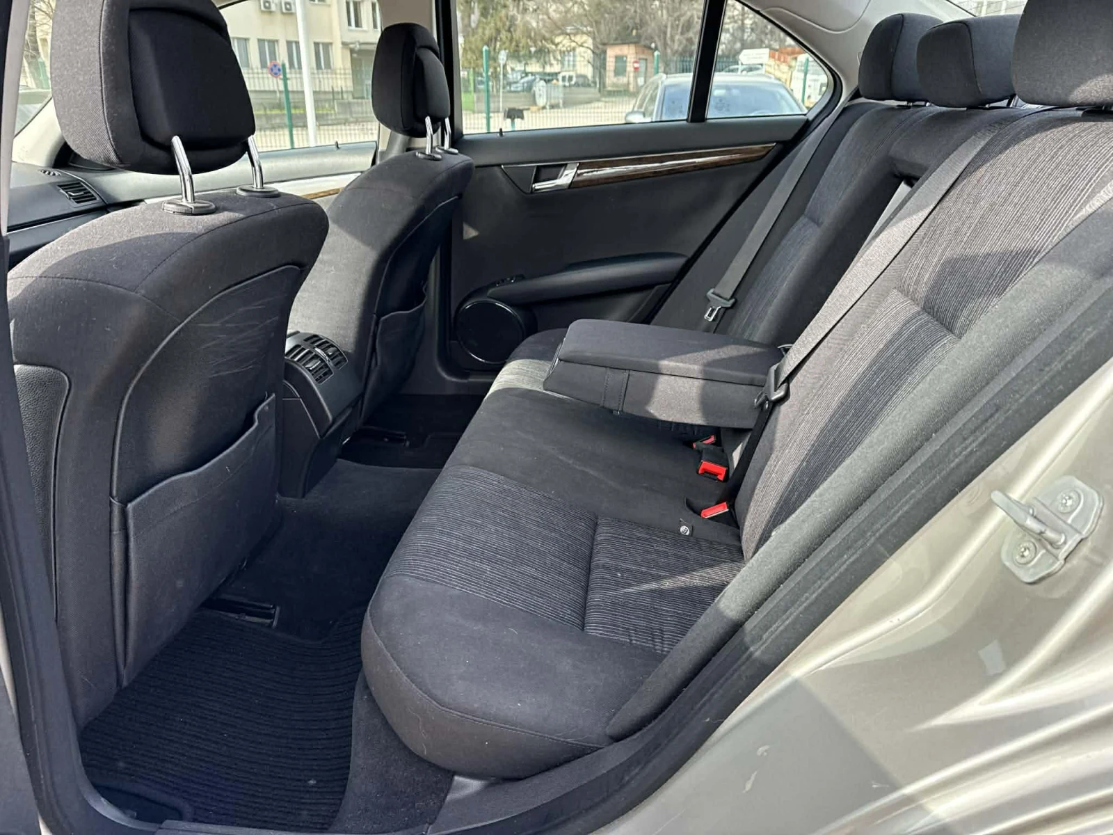 Mercedes-Benz C 200 i-184к.с. Германия, снимка 14 - Автомобили и джипове - 53738839