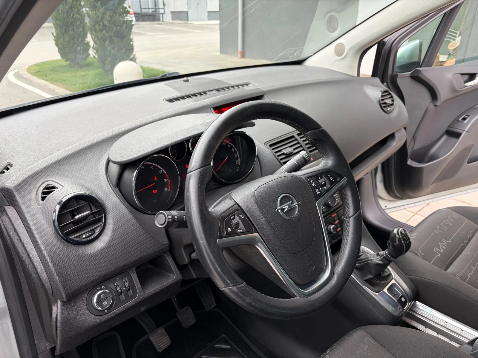 Opel Meriva 1.4i EVRO 5B, снимка 11 - Автомобили и джипове - 54082623