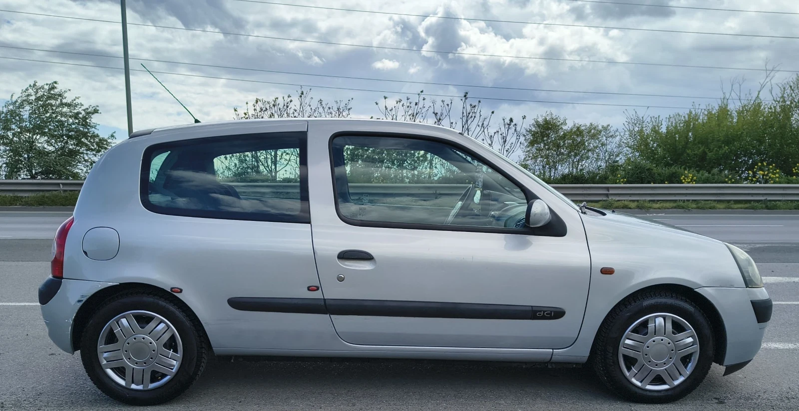 Renault Clio, снимка 6 - Автомобили и джипове - 54398850