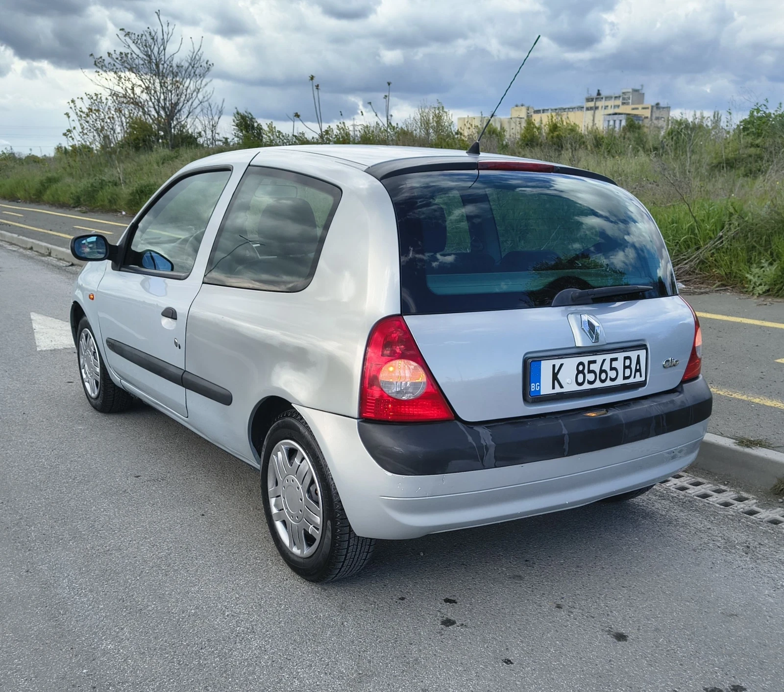 Renault Clio, снимка 4 - Автомобили и джипове - 54398850