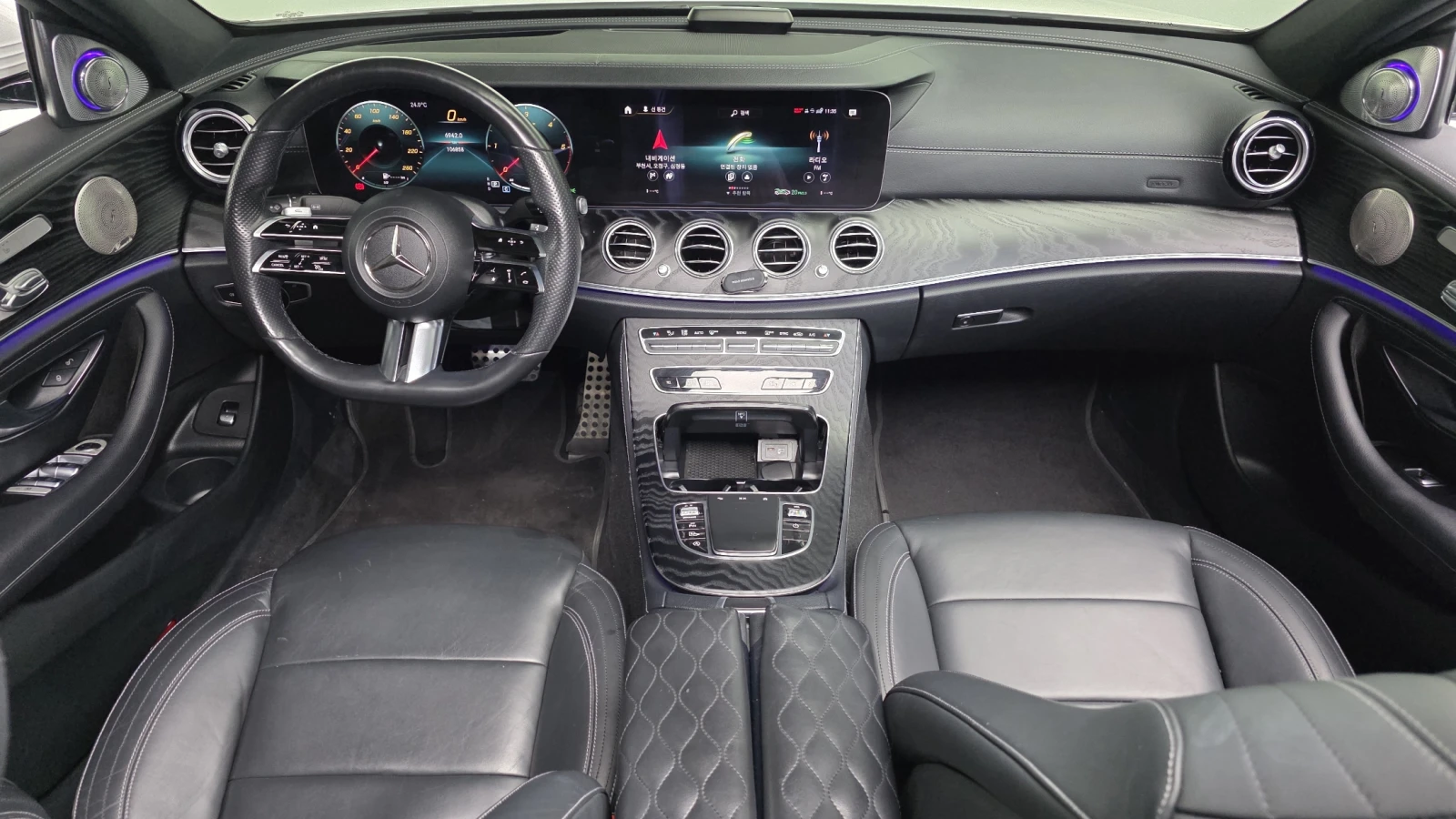 Mercedes-Benz E 220 4MATIC/AMG/BURMESTER/AMBIENT LIGHT/ПОДГРЕВИ, снимка 7 - Автомобили и джипове - 54820580