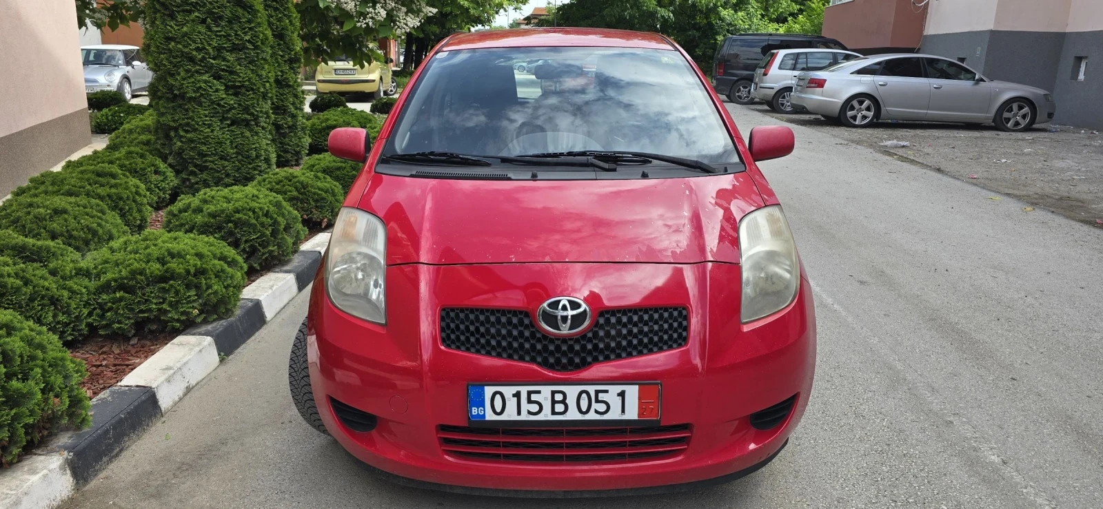 Toyota Yaris 1.0, 120х.км, снимка 8 - Автомобили и джипове - 54925372