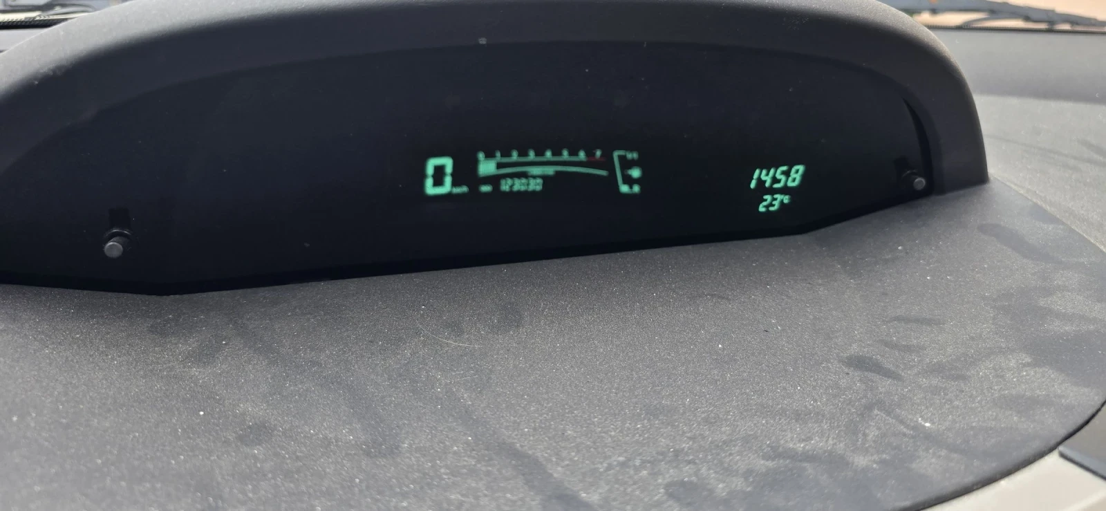 Toyota Yaris 1.0, 120х.км, снимка 12 - Автомобили и джипове - 54925372