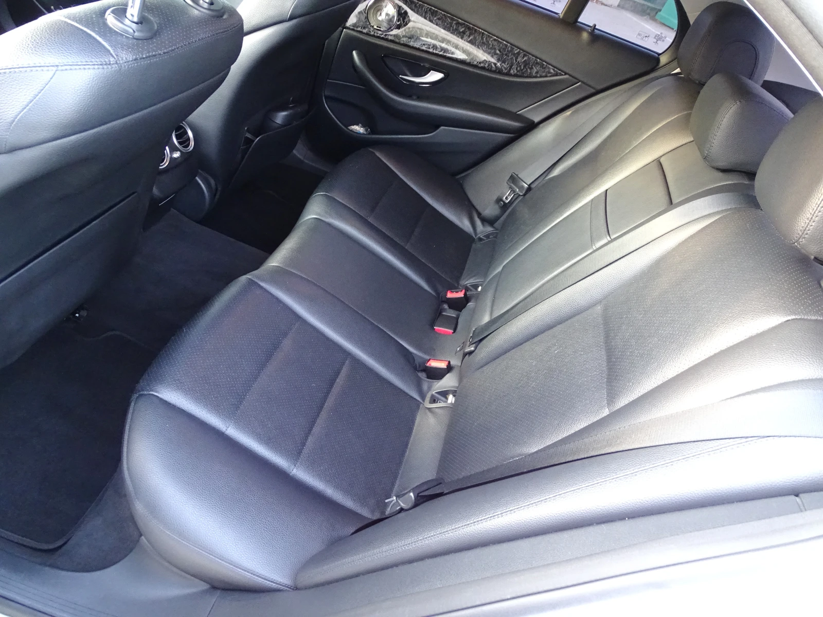 Mercedes-Benz E 220 2.2CDI_194 Коня_AMG LINE_* , снимка 11 - Автомобили и джипове - 55004663