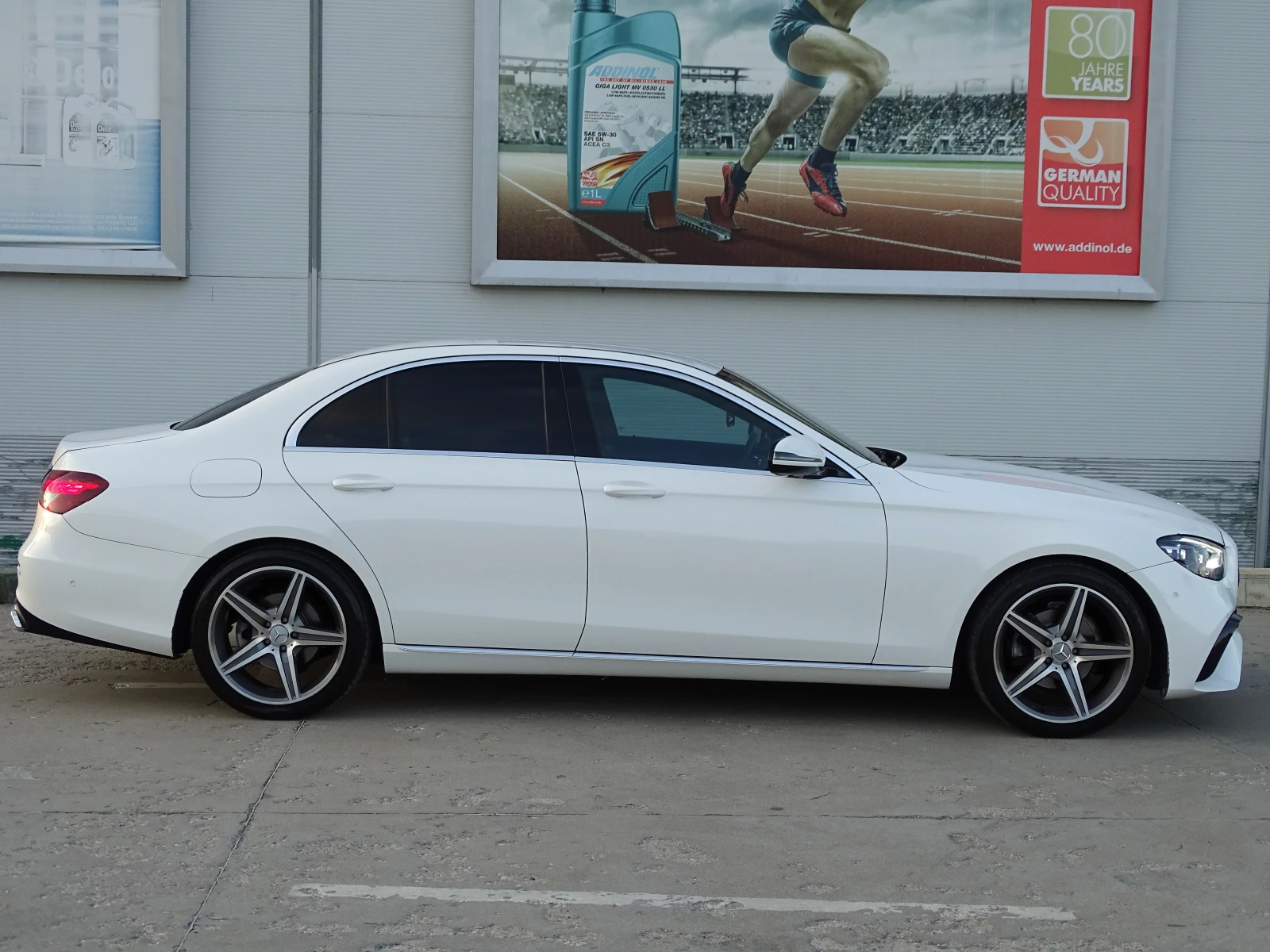 Mercedes-Benz E 220 2.2CDI_194 Коня_AMG LINE_* , снимка 8 - Автомобили и джипове - 55004663