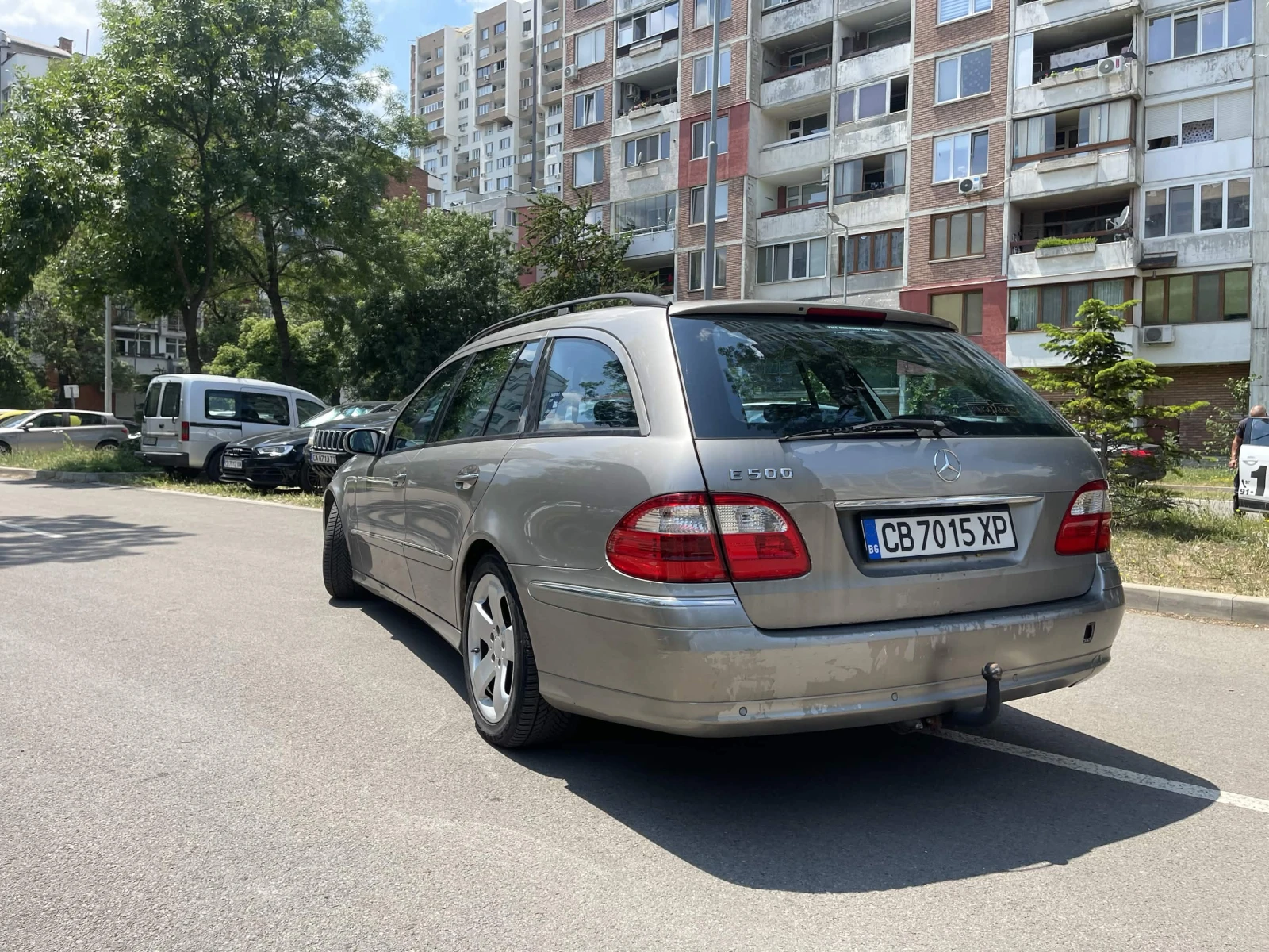 Mercedes-Benz E 500, снимка 4 - Автомобили и джипове - 55092591