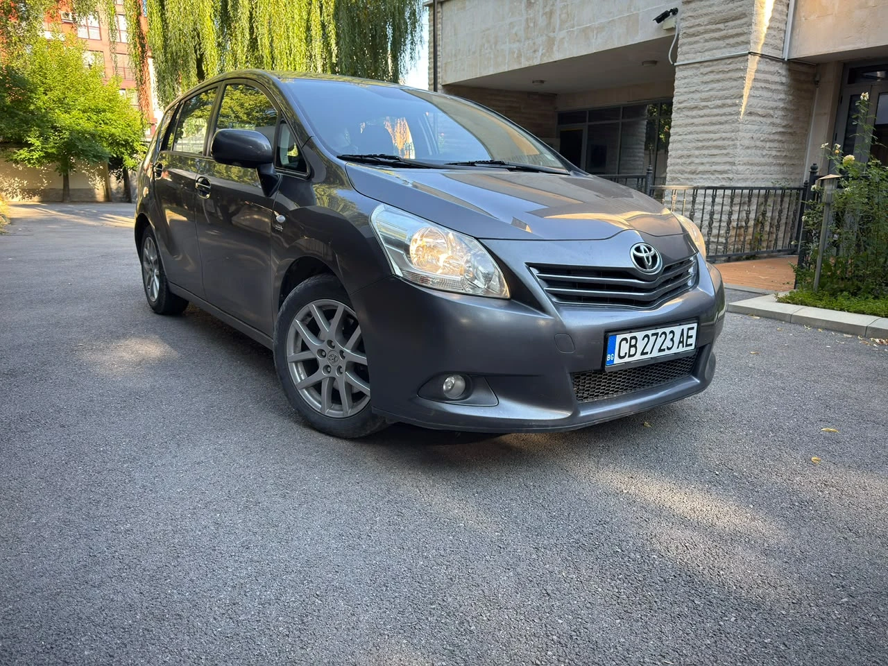 Toyota Verso, снимка 3 - Автомобили и джипове - 55516982