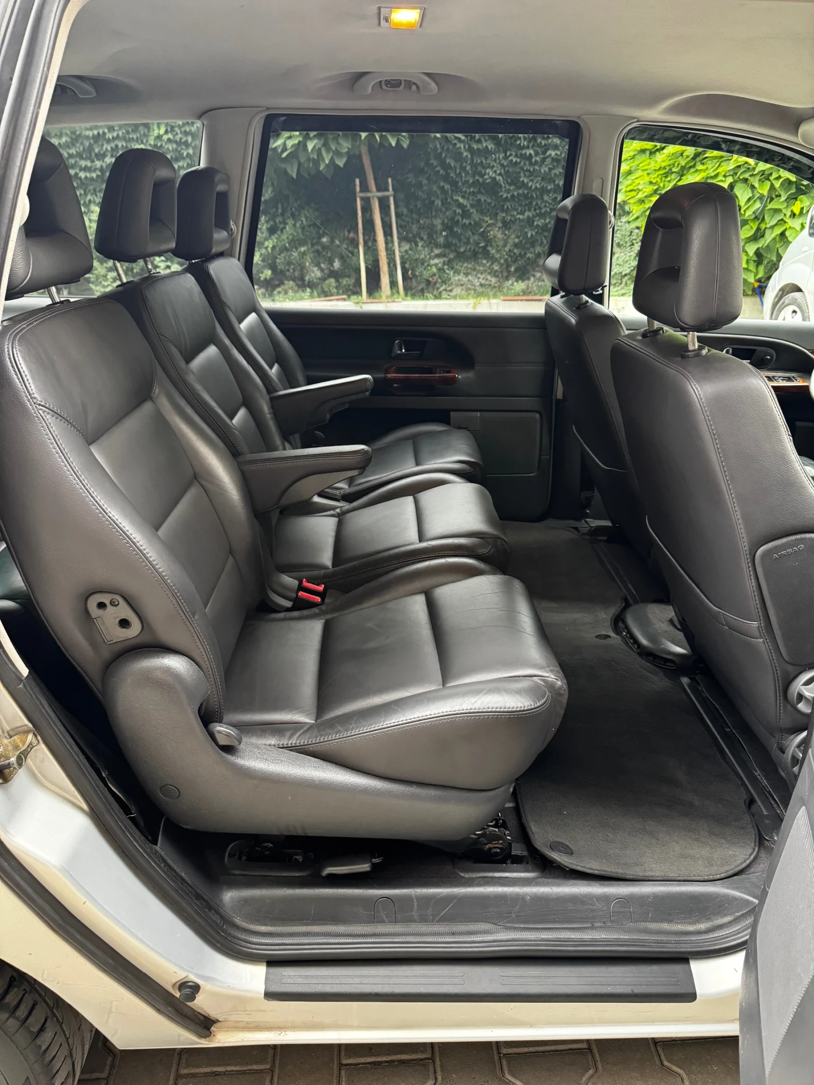 VW Sharan 1.9 131кс FACELIFT, снимка 10 - Автомобили и джипове - 55793214