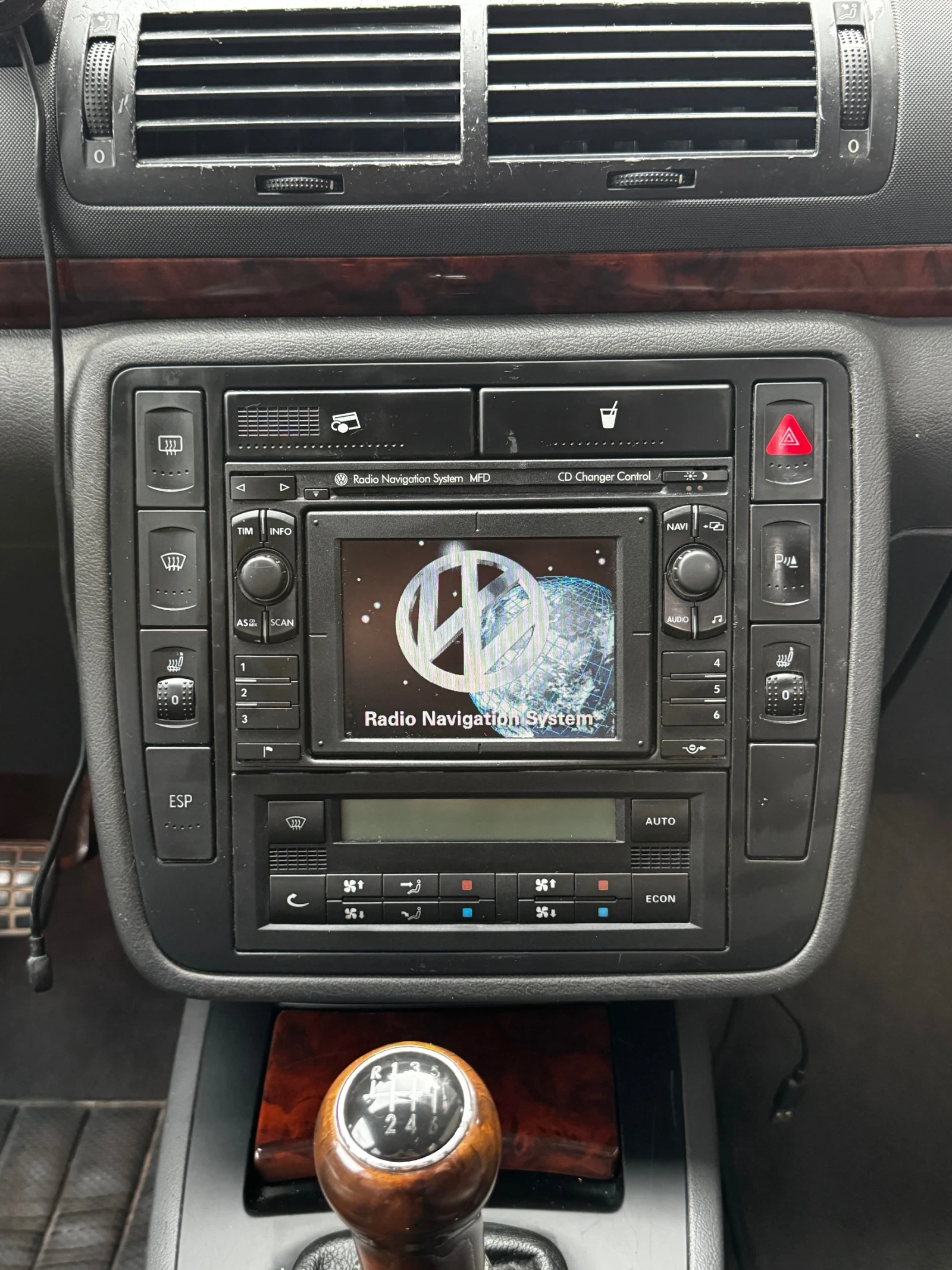 VW Sharan 1.9 131кс FACELIFT, снимка 15 - Автомобили и джипове - 55793214