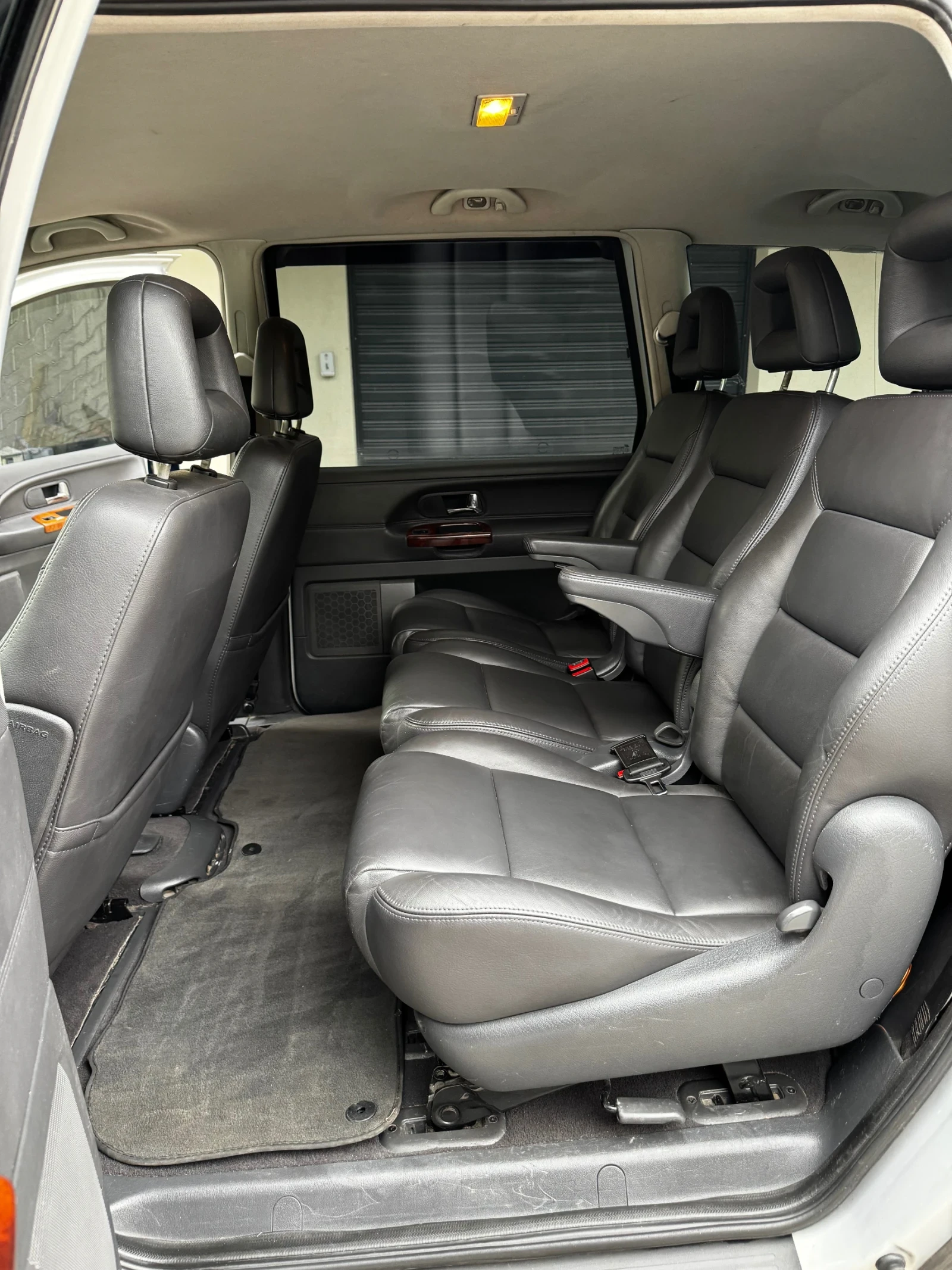 VW Sharan 1.9 131кс FACELIFT, снимка 11 - Автомобили и джипове - 55793214