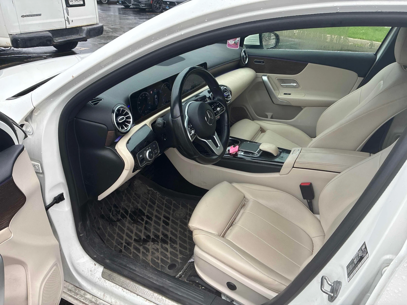 Mercedes-Benz A 250 * АВТОКРЕДИТ * ГЛАВНО ПРЕДСТАВИТЕЛСТВО, снимка 7 - Автомобили и джипове - 56002171