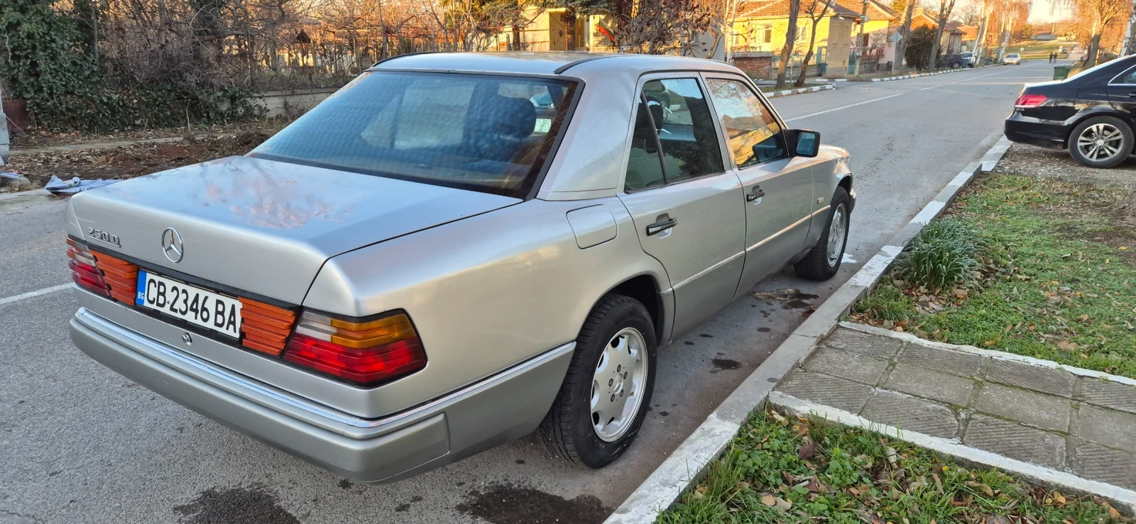 Mercedes-Benz 124 250 чист дизел с климатик.