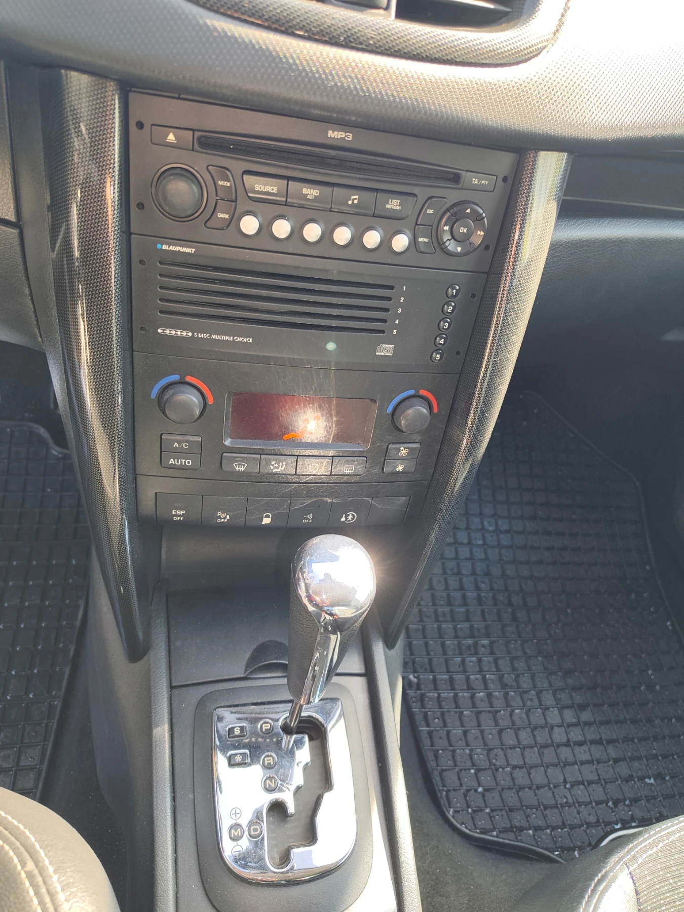 Peugeot 207, снимка 10 - Автомобили и джипове - 56584257