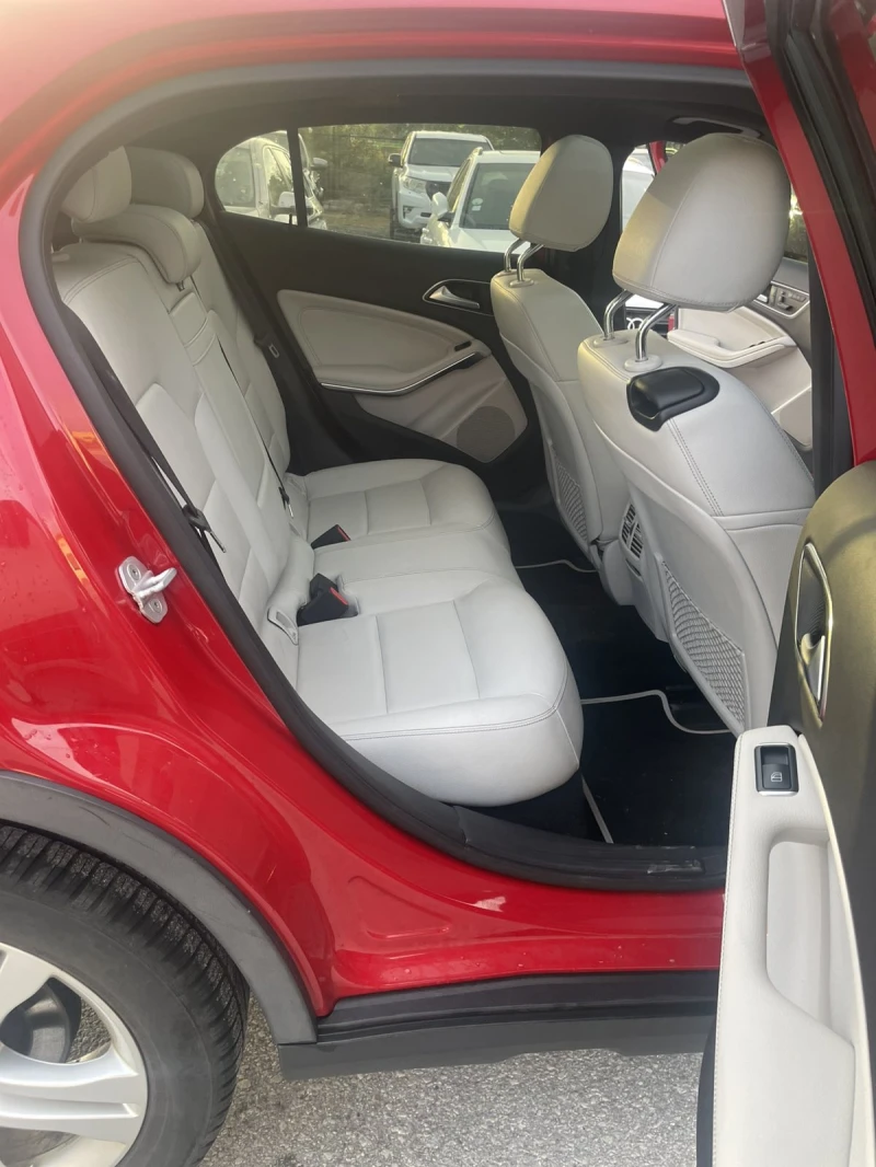 Mercedes-Benz GLA 250 211ps* 4M* 100хл.* НАВИ* КОЖА* ПАНО* КАМЕРА* FULL, снимка 5 - Автомобили и джипове - 52273959