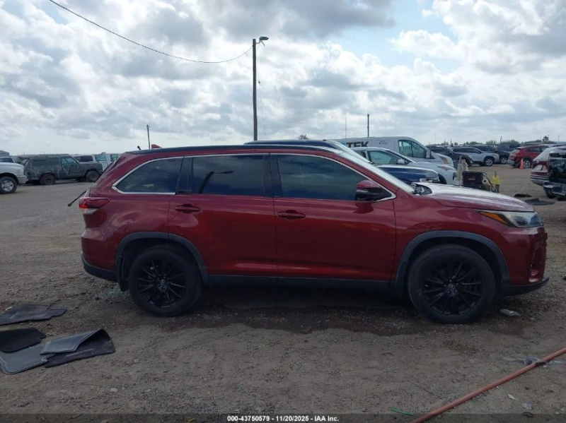 Toyota Highlander 3.5L V-6 DI, DOHC, VVT, 295HP Front Wheel Drive, снимка 6 - Автомобили и джипове - 53178518