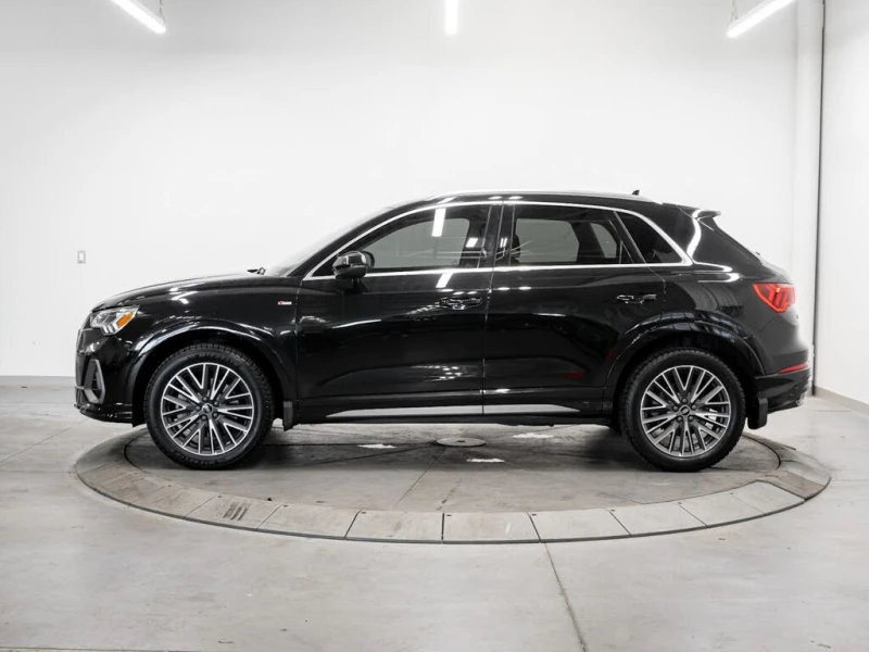 Audi Q3 Technik* 45 TFSI* АвтоКредит* (ЦЕНА ДО БГ), снимка 2 - Автомобили и джипове - 53431324