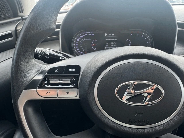 Hyundai Tucson / Essential / AWD / CARFAX / ОПЦИЯ ЗА ФИНАНСИРАНЕ, снимка 15 - Автомобили и джипове - 53298898